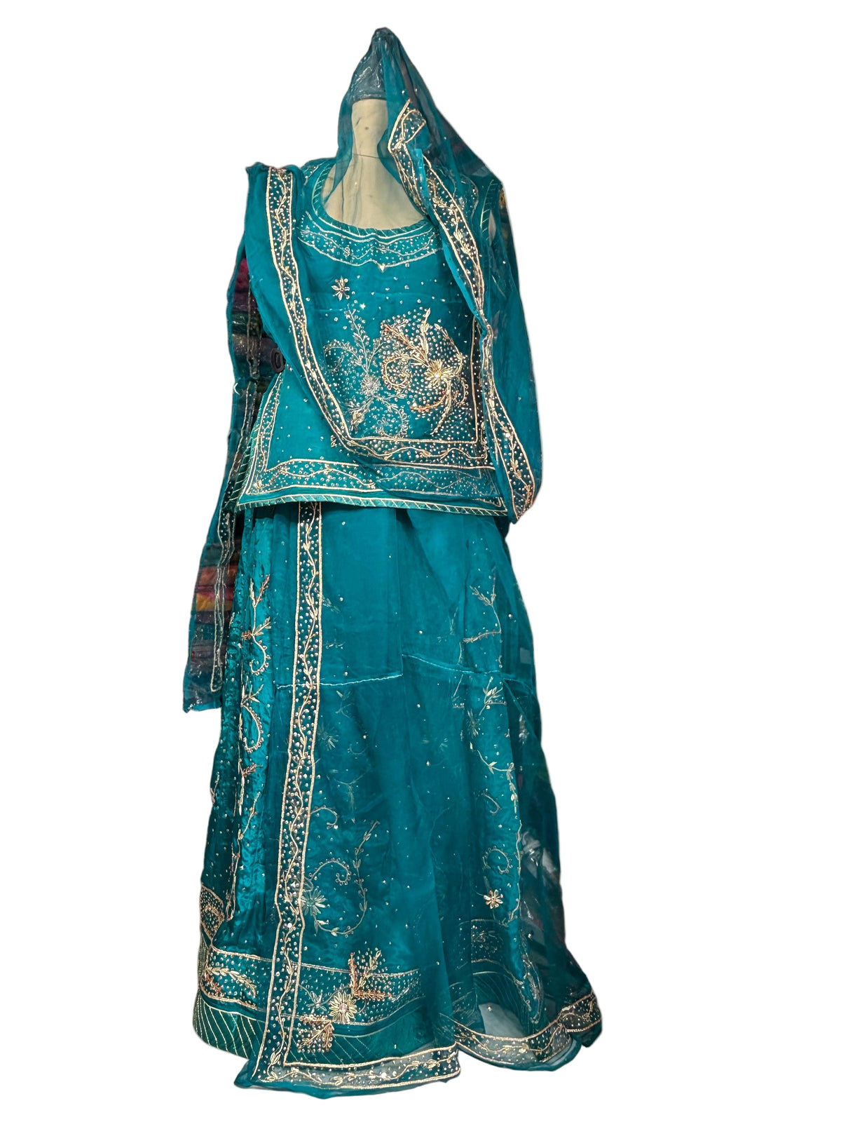 Rajputi Poshak – Natural Crape Fabric with Thakurji Pure Odhni & Heavy Handwork